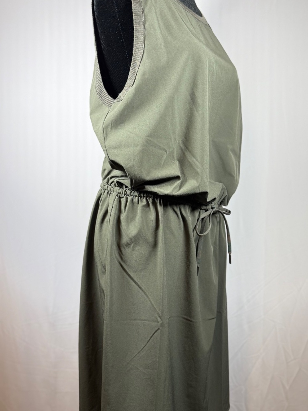 ATHLETA olive green Rincon sleeveless dress, featherweight travel, Large - Picture 2 of 9